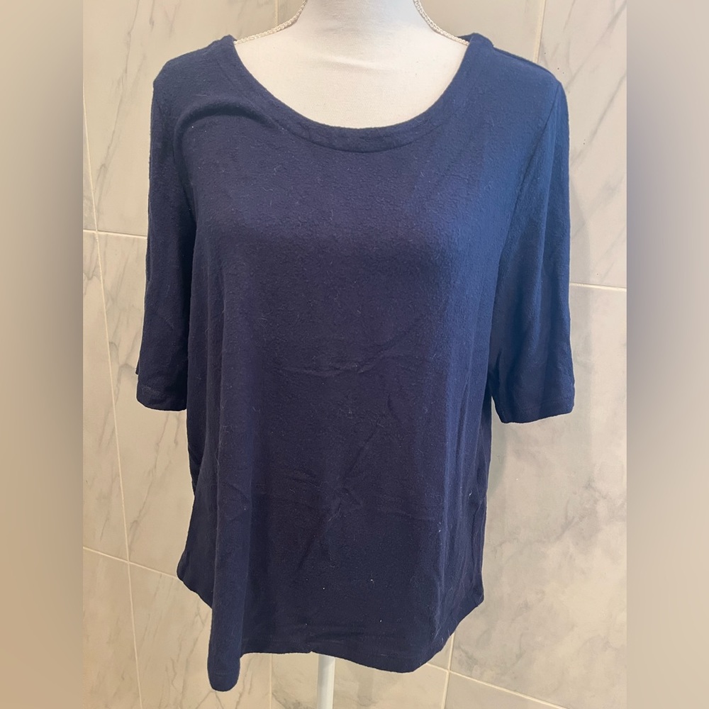 Chico’s Women’s Navy Boat Neck T-shirt Sweater Size 2
